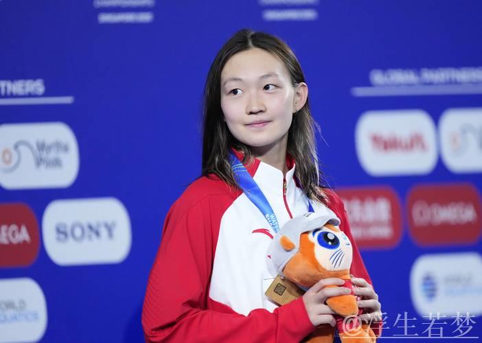 李冰洁与杨佩琪成功跻身女子400米自由泳决赛 李冰洁与杨佩琪成功跻身女子400米自由泳决赛
